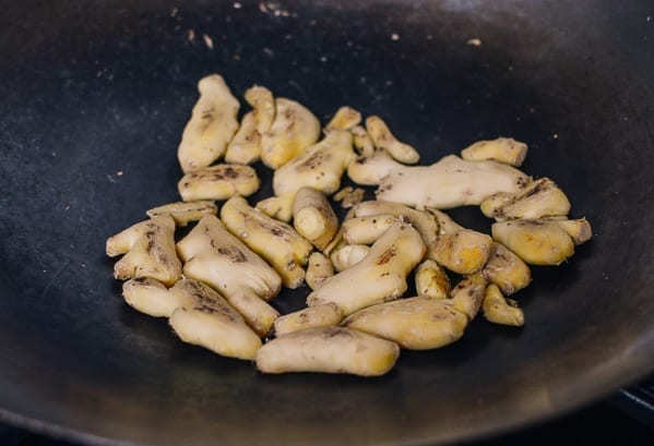 Cooking ginger in wok, thewoksoflife.com