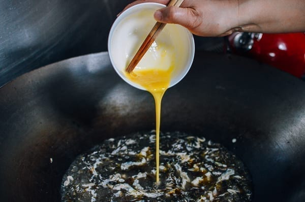 Stirring eggs into soup, thewoksoflife.co
