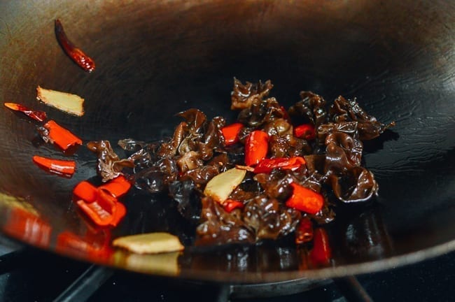 Adding wood ears, thewoksoflife.com