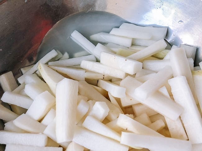 Water coming out of salted daikon, thewoksoflife.com