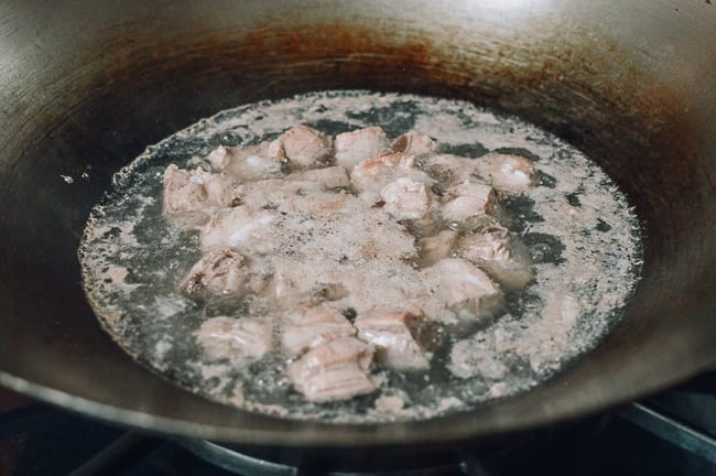 Boiling pork ribs, thewoksoflife.com