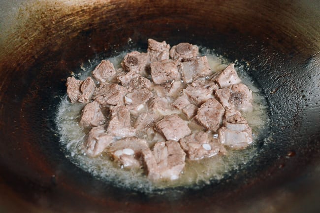 Simmering Pork Ribs, thewoksoflife.com
