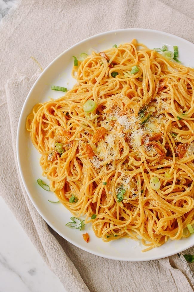 Asian Garlic Noodles, thewoksoflife.com