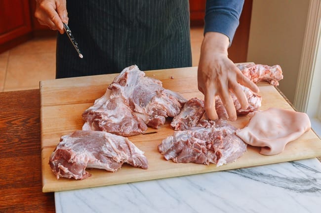 How to cut pork shoulder, thewoksoflife.com