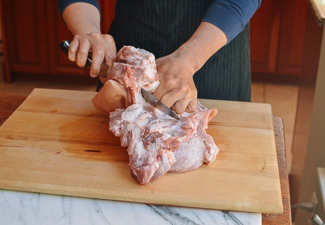 De-boning pork shoulder, thewoksoflife.com
