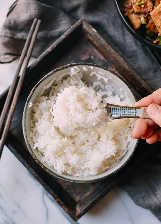 How to Steam White Rice, thewoksoflife.com