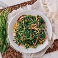 Tofu and Chinese Garlic Chive Stir-fry, thewoksoflife.com
