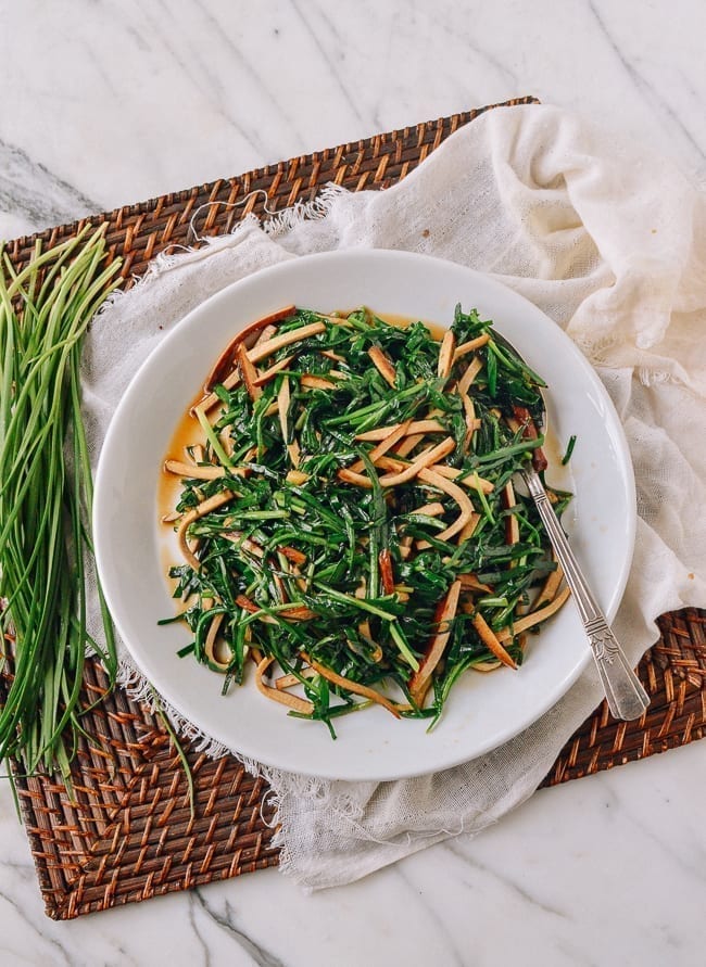 Tofu and Chinese Garlic Chive Stir-fry, thewoksoflife.com