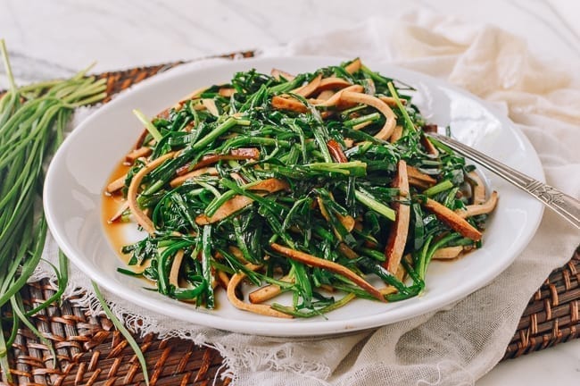 Tofu and Chinese Garlic Chive Stir-fry, thewoksoflife.com