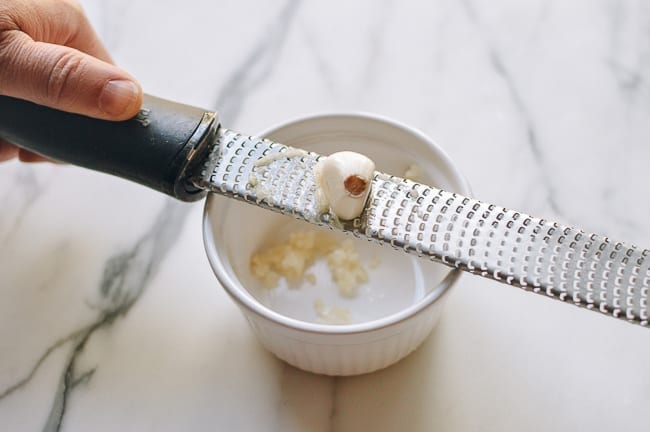 Grating garlic, thewoksoflife.com