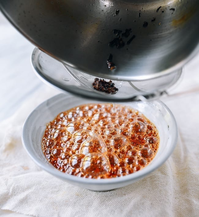 Sizzling chili oil, thewoksoflife.com