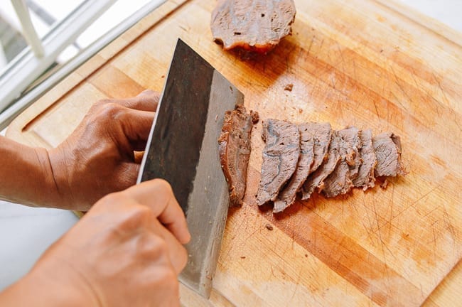 Slicing beef shank, thewoksoflife.com