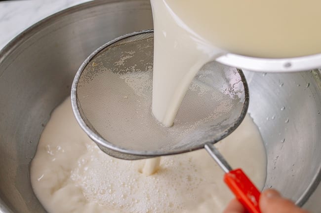 Straining starchy liquid, thewoksoflife.com