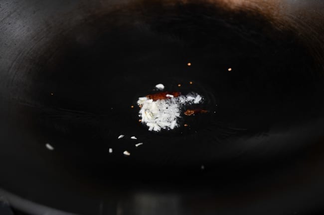 Garlic and chili in oil, thewoksoflife.com