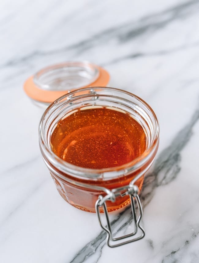 Homemade golden syrup, thewoksoflife.com