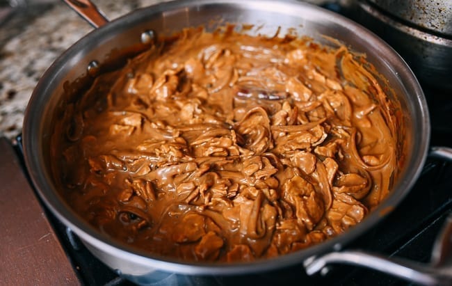 Skillet of vegan chicken adobo, thewoksoflife.com