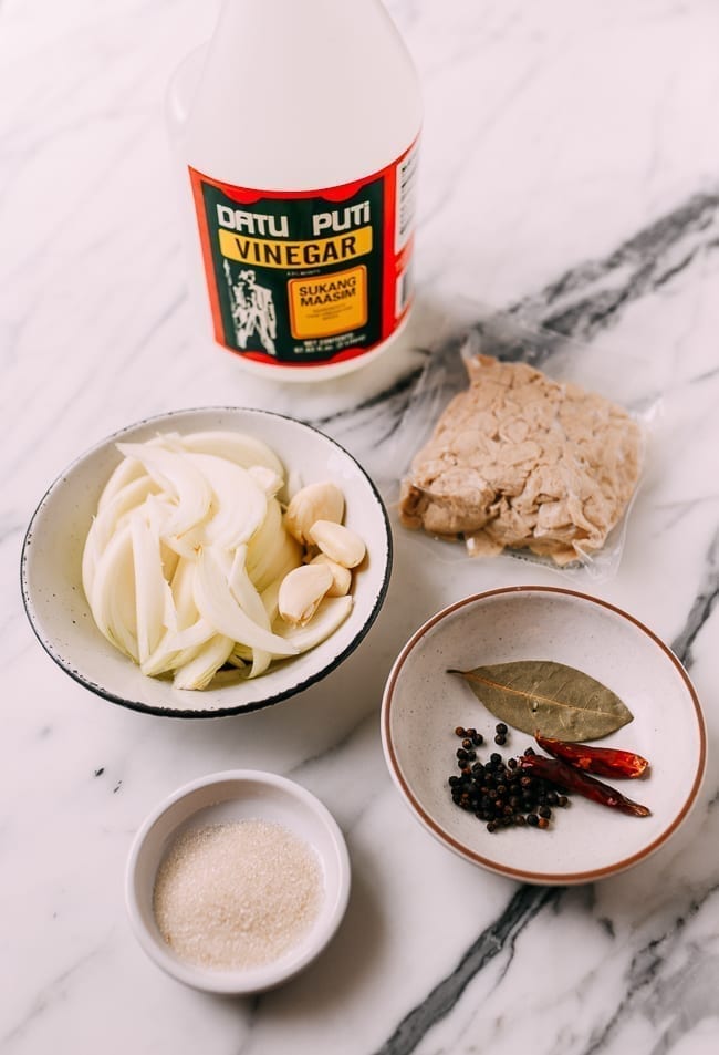 Cane vinegar, seitan, onions, garlic, aromatics, sugar, thewoksoflife.com