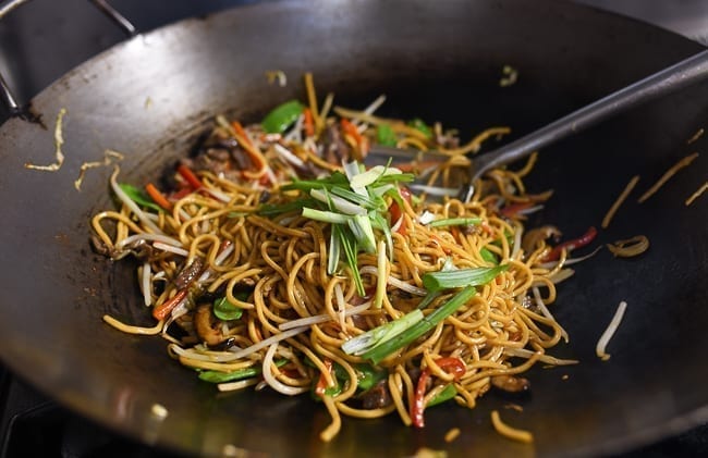 Adding green parts of scallions to lo mein, thewoksoflife.com