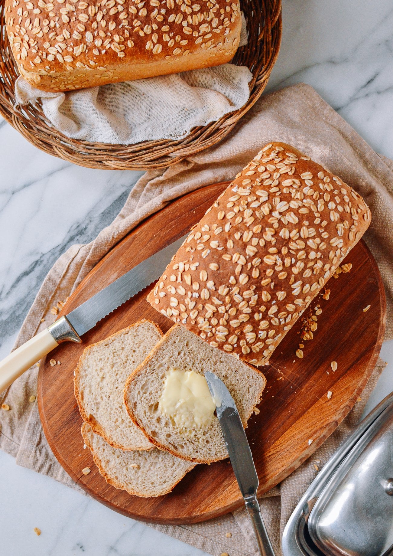sliced multigrain bread with butter