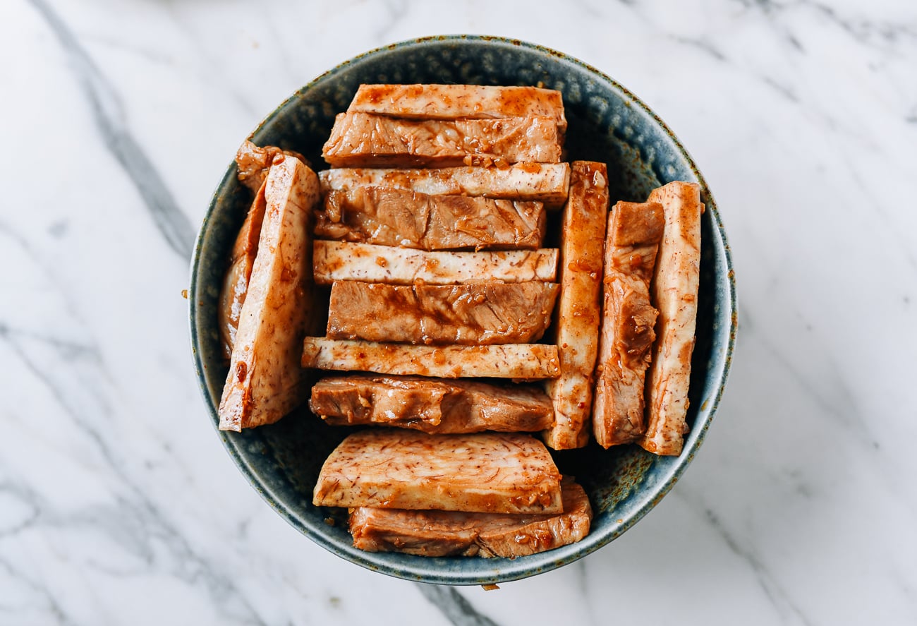 Taro and pork belly arranged in bowl