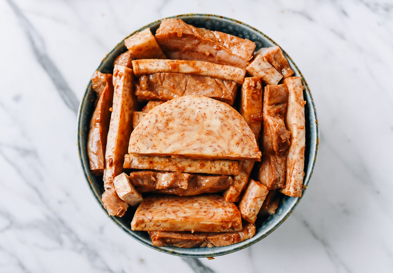 Pork belly and taro filling bowl