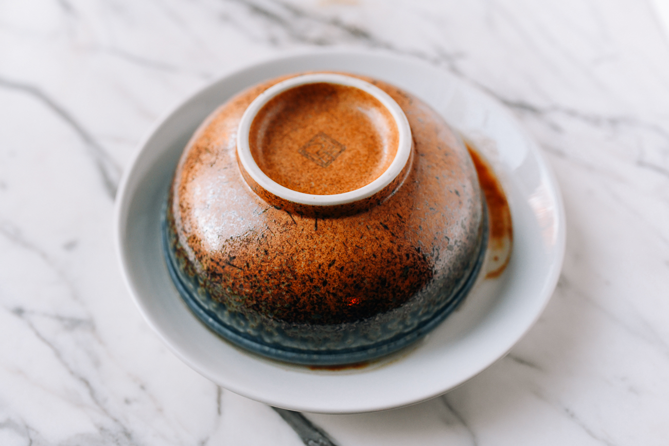Inverted bowl on serving plate
