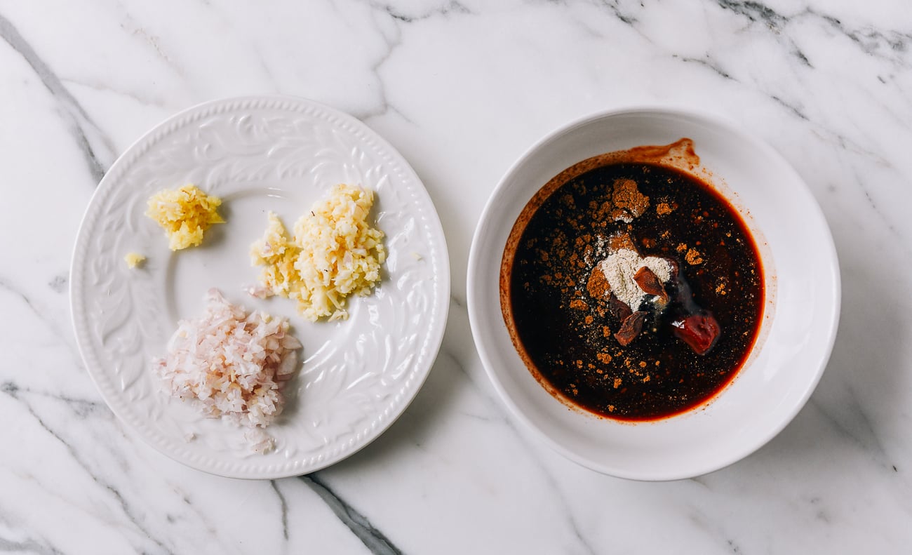 Sauce mixture, and ginger, garlic, and shallots