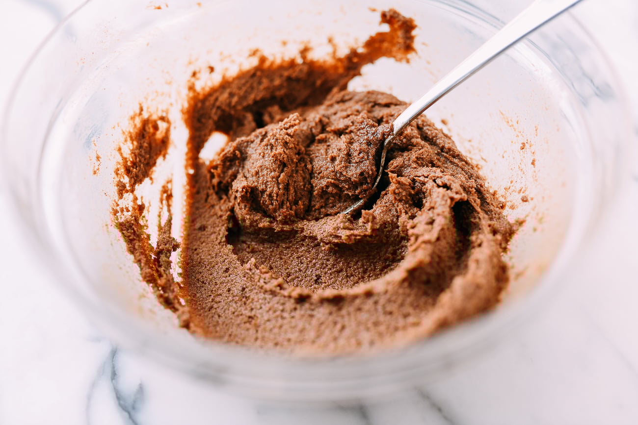 Cinnamon roll filling