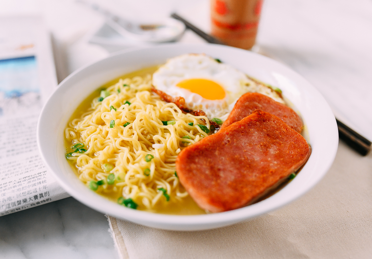 Hong Kong Gong Zai Mein Breakfast