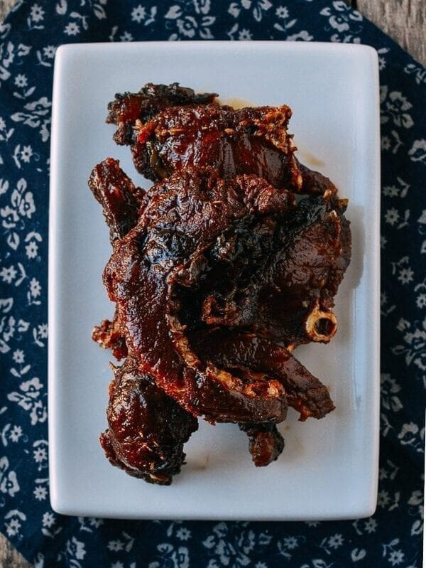 Fried Shanghai Smoked Fish, Xun Yu (上海熏鱼), by thewoksoflife.com