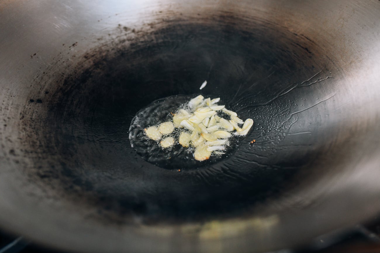 Adding garlic to ginger