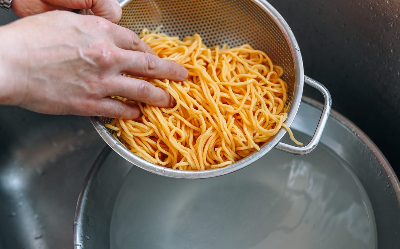 Drained lo mein noodles