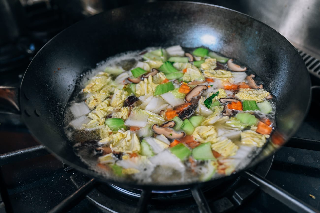 Bringing soup to a simmer