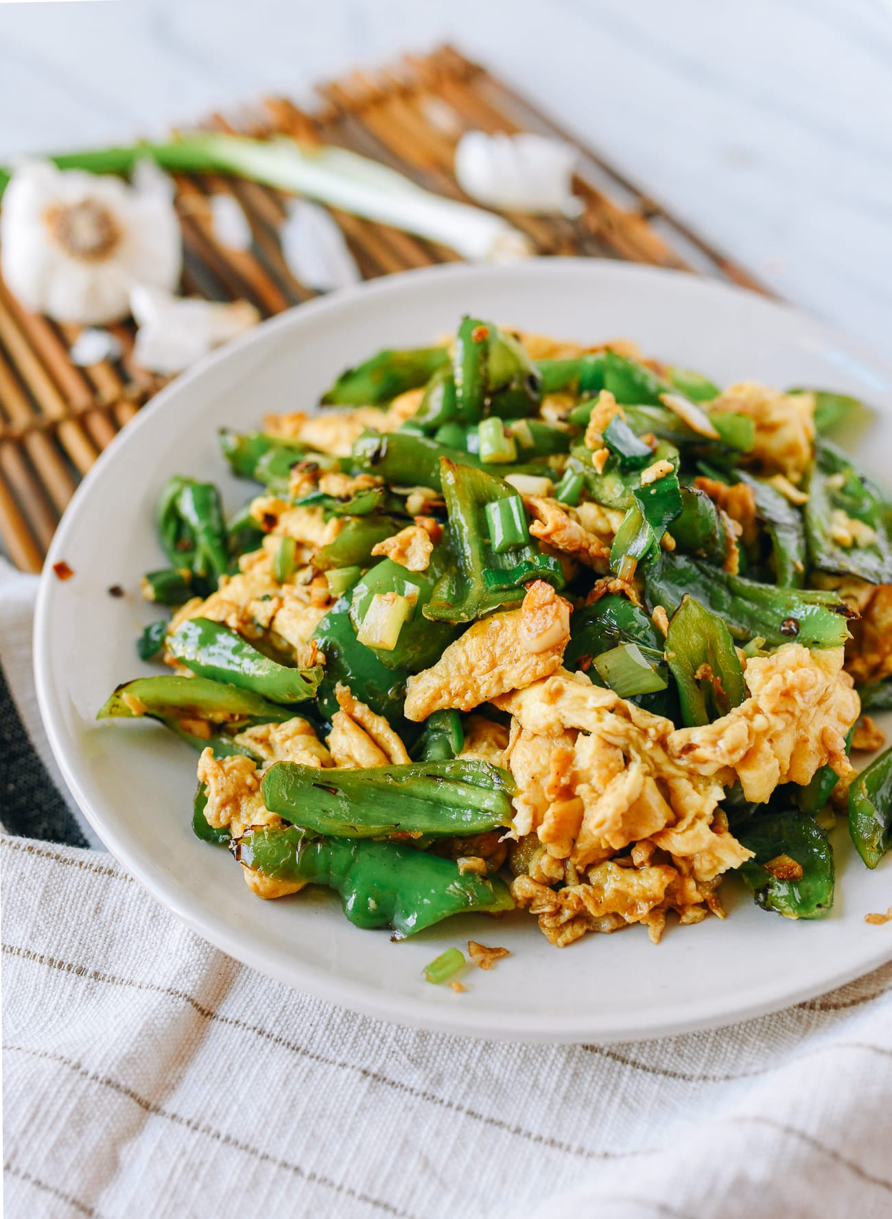 Quick Egg Stir-Fry with Peppers