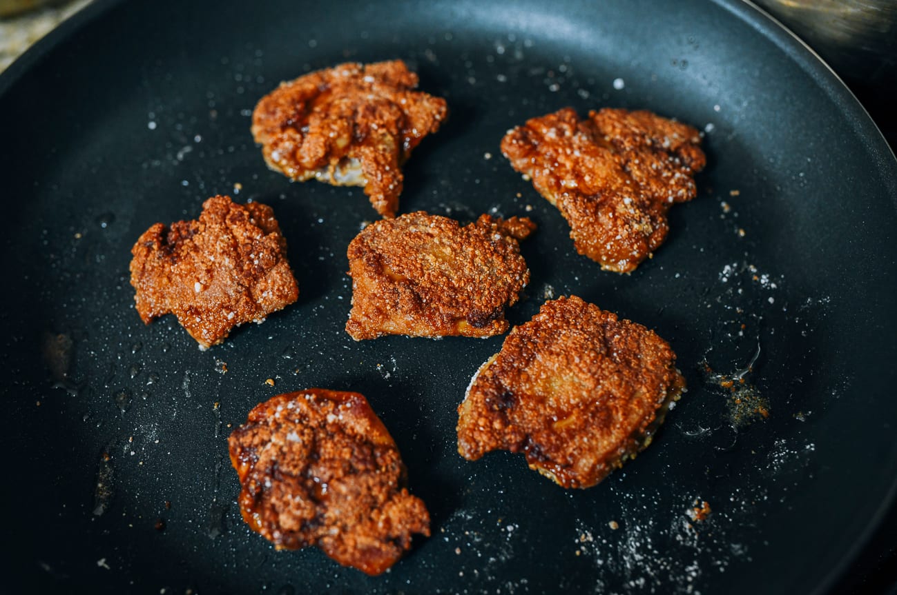 Pan-frying chicken