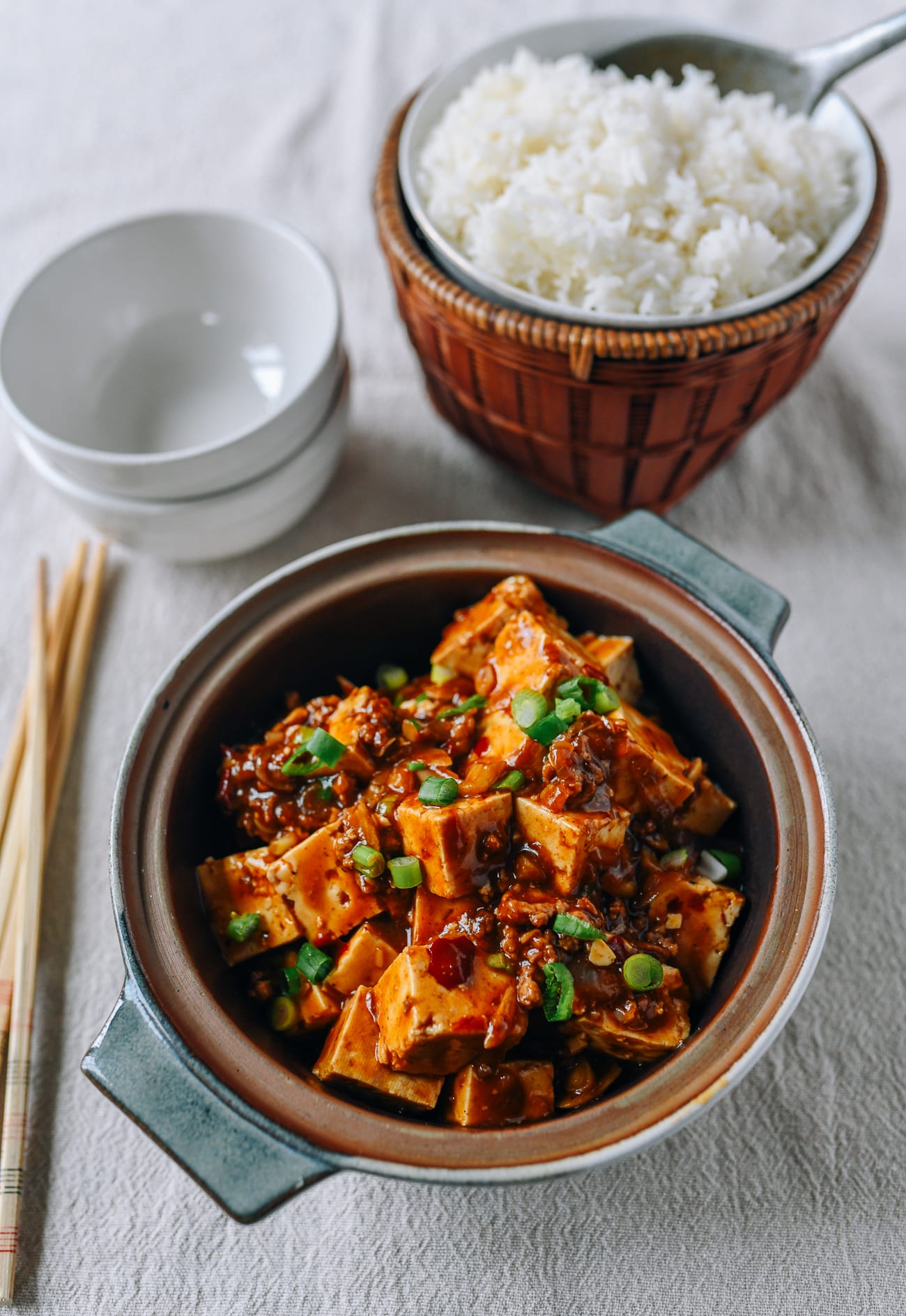 Spicy Garlic Tofu with steamed white rice