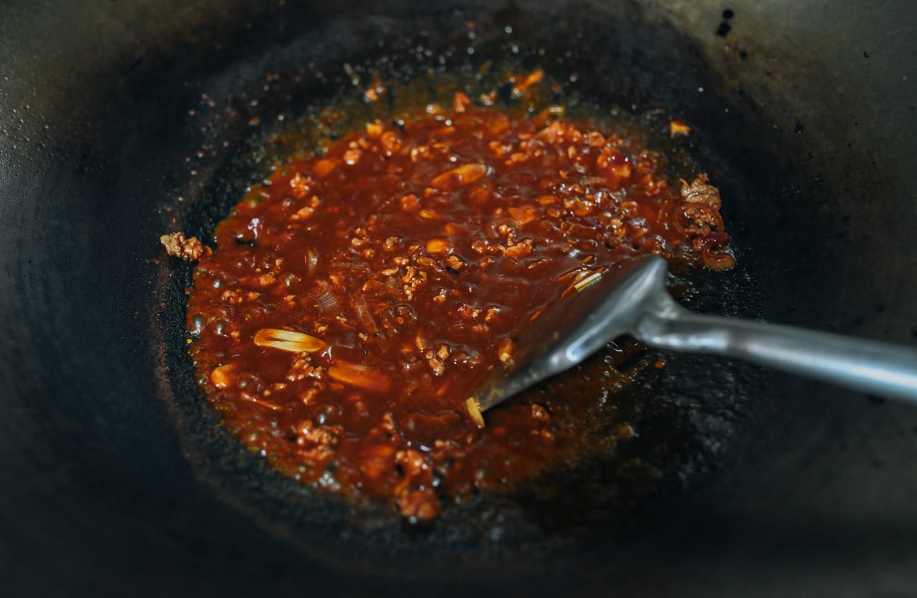 Sauce thickened with cornstarch