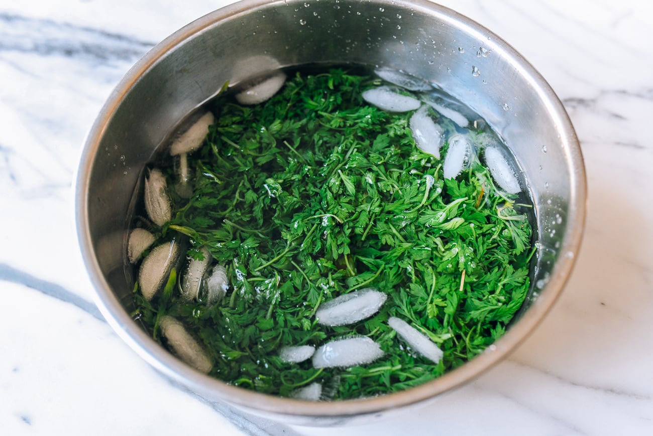 Mugwort leaves in ice bath
