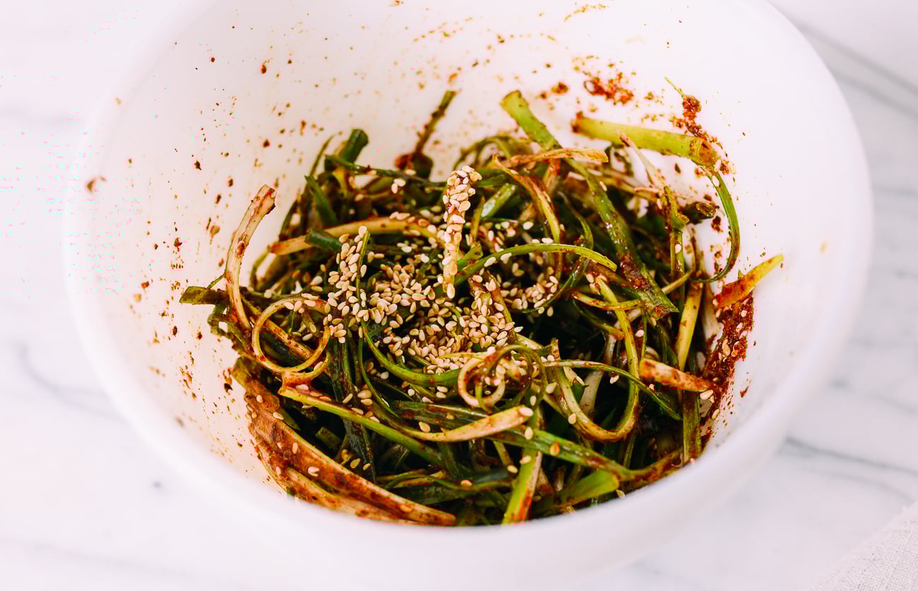 Korean scallion sallad
