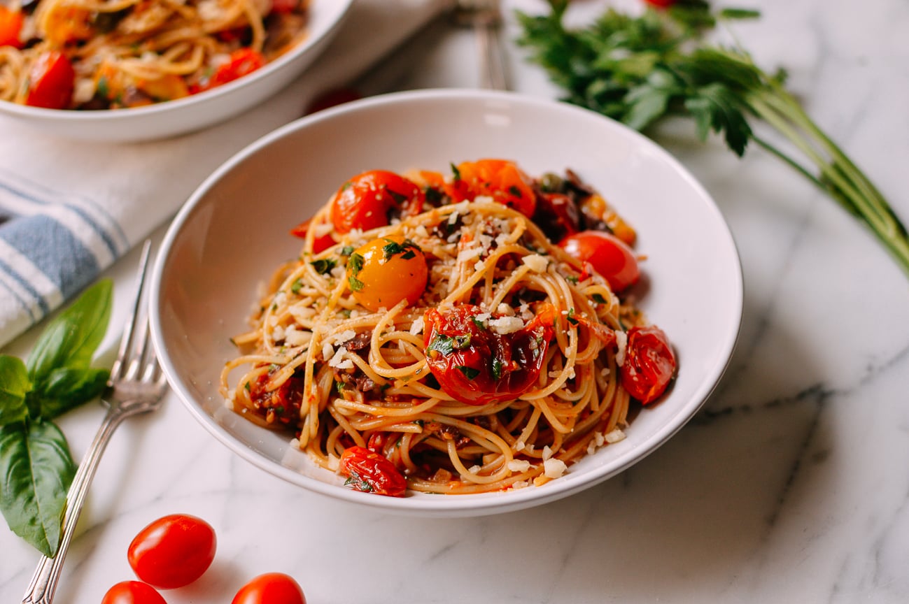 Roasted Cherry Tomato Pasta Puttanesca Recipe