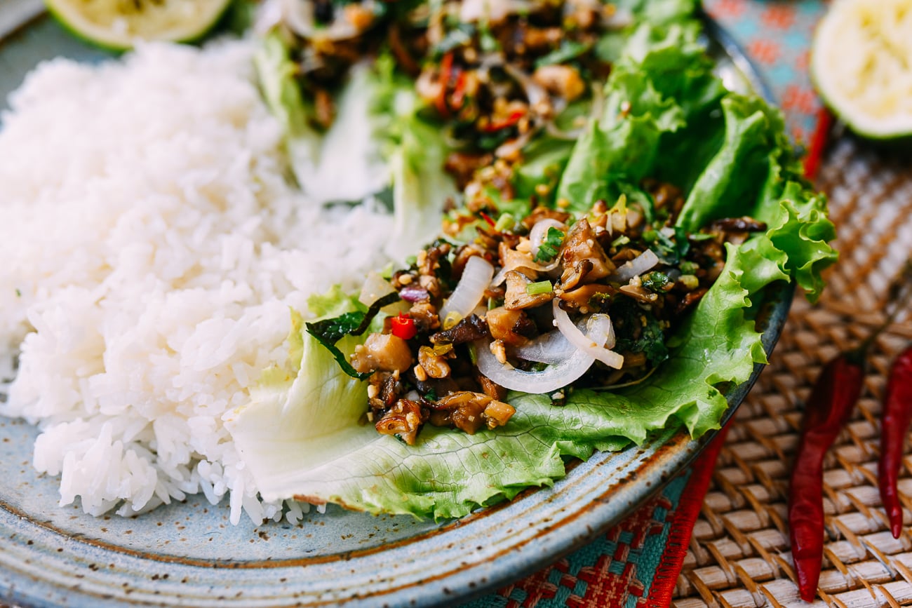 Mushroom larb with lettuce and rice