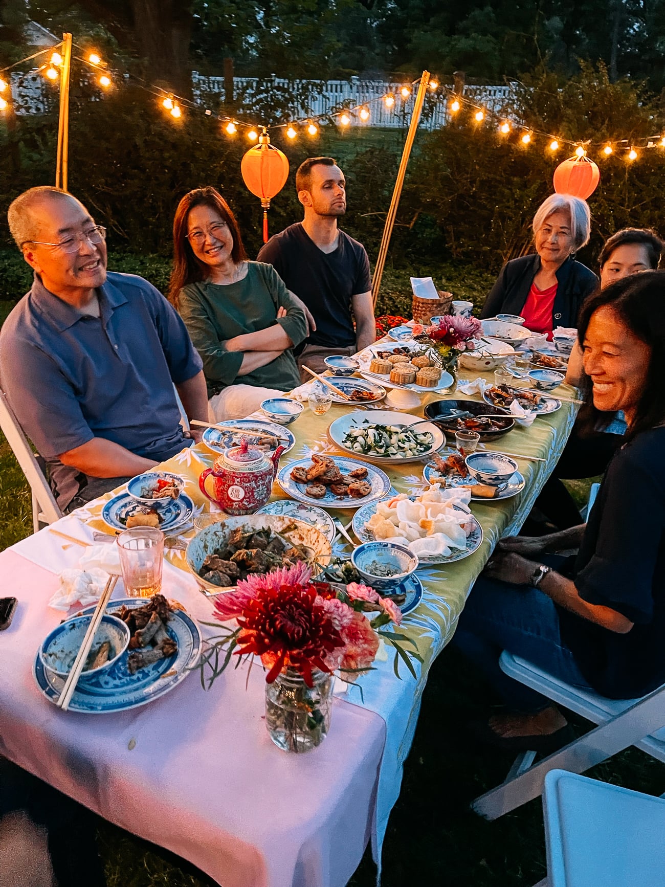 Woks of Life family celebrating mid-autumn festival