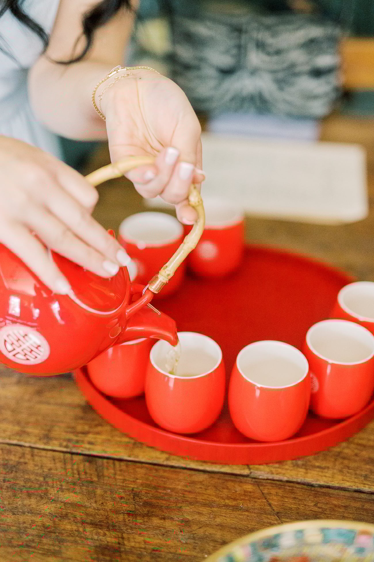 Pouring tea for Chinese wedding tea ceremony