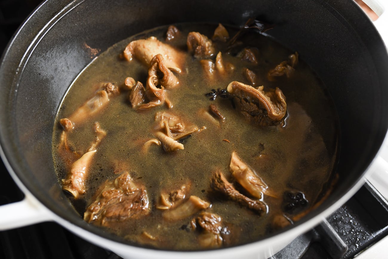 Beef rough flank in braising liquid