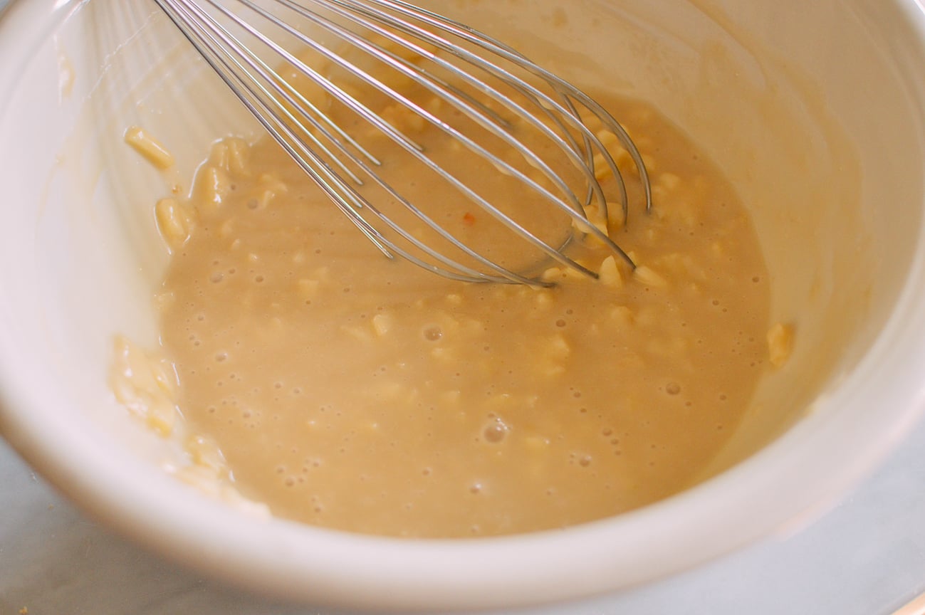 Apple cinnamon coffee cake wet ingredients