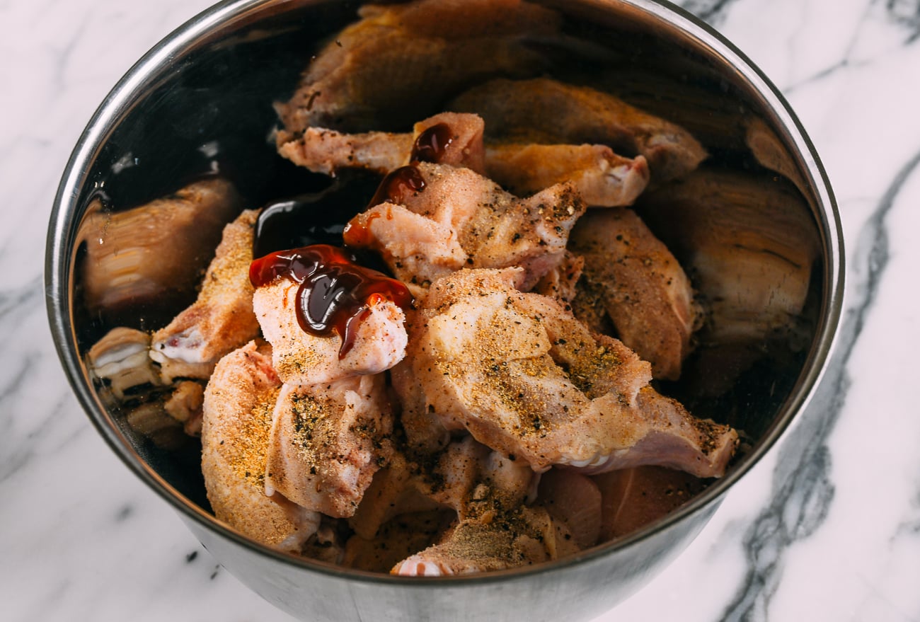 Chicken wings with seasonings