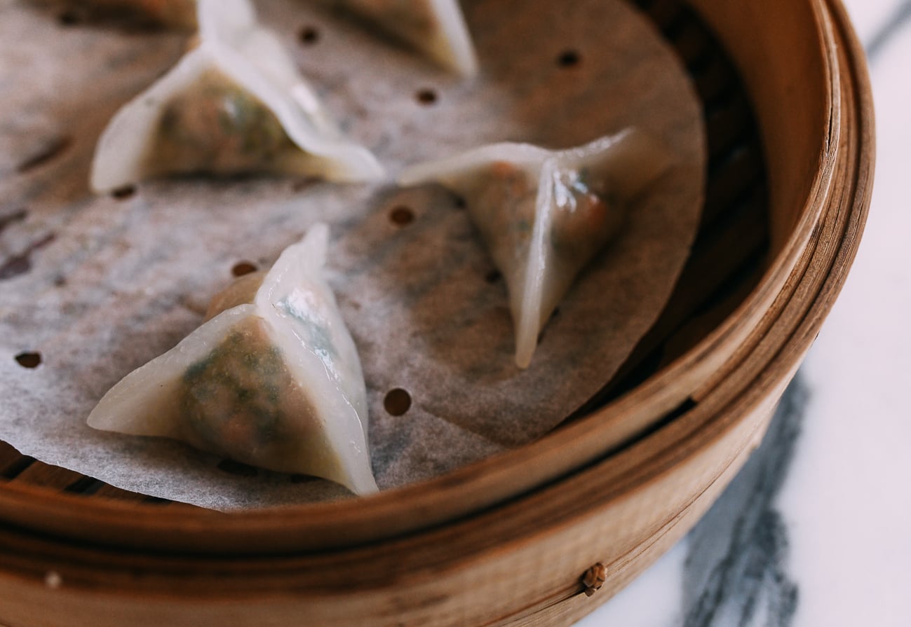 triangular three-sided crystal dumpling