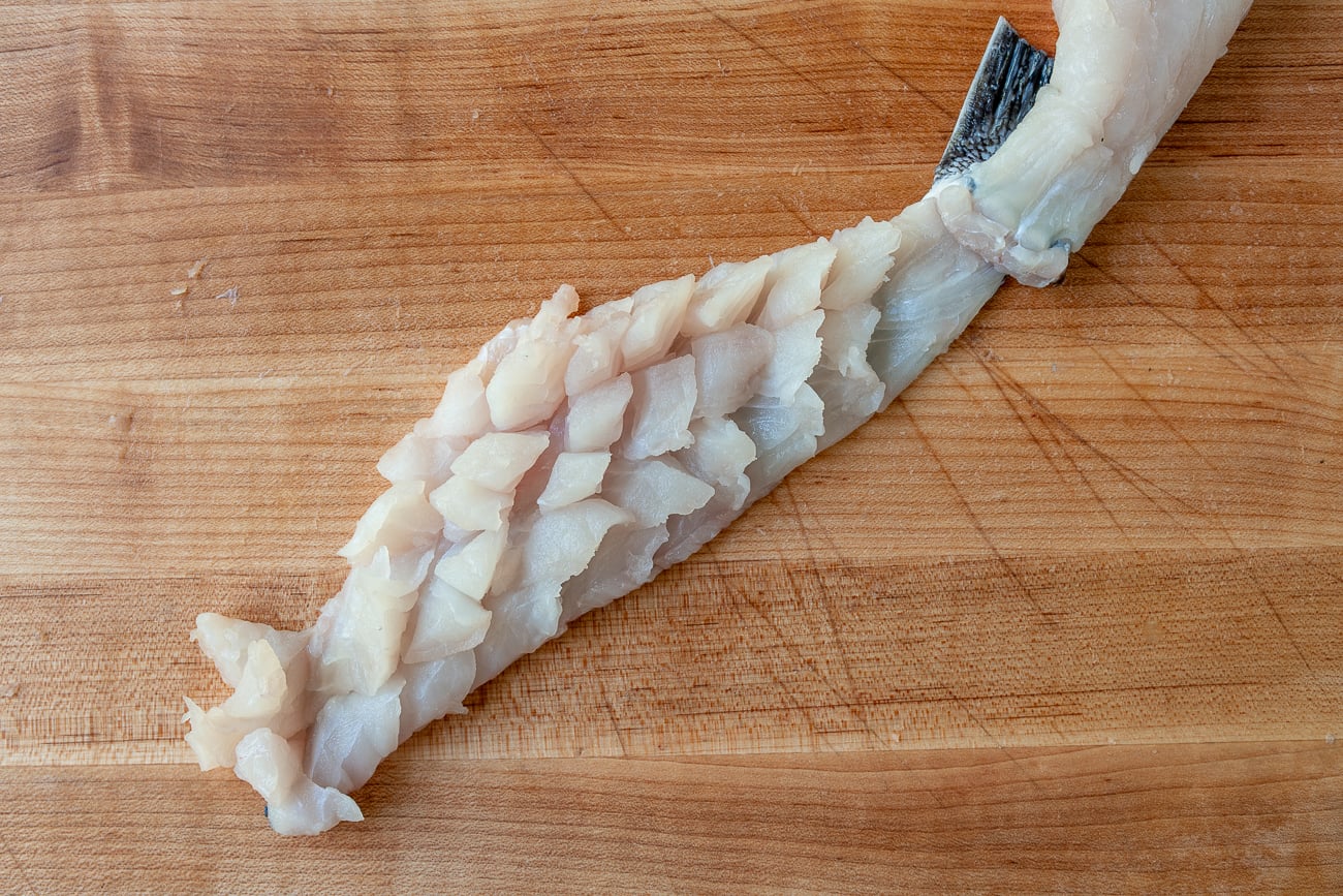 Crosshatch pattern on fish fillets