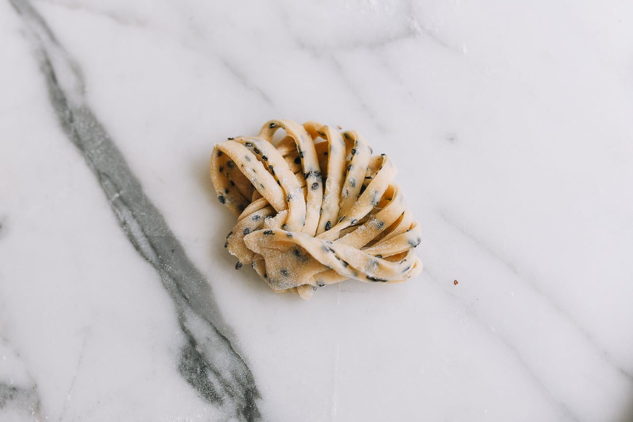 Fan-shaped sesame dough