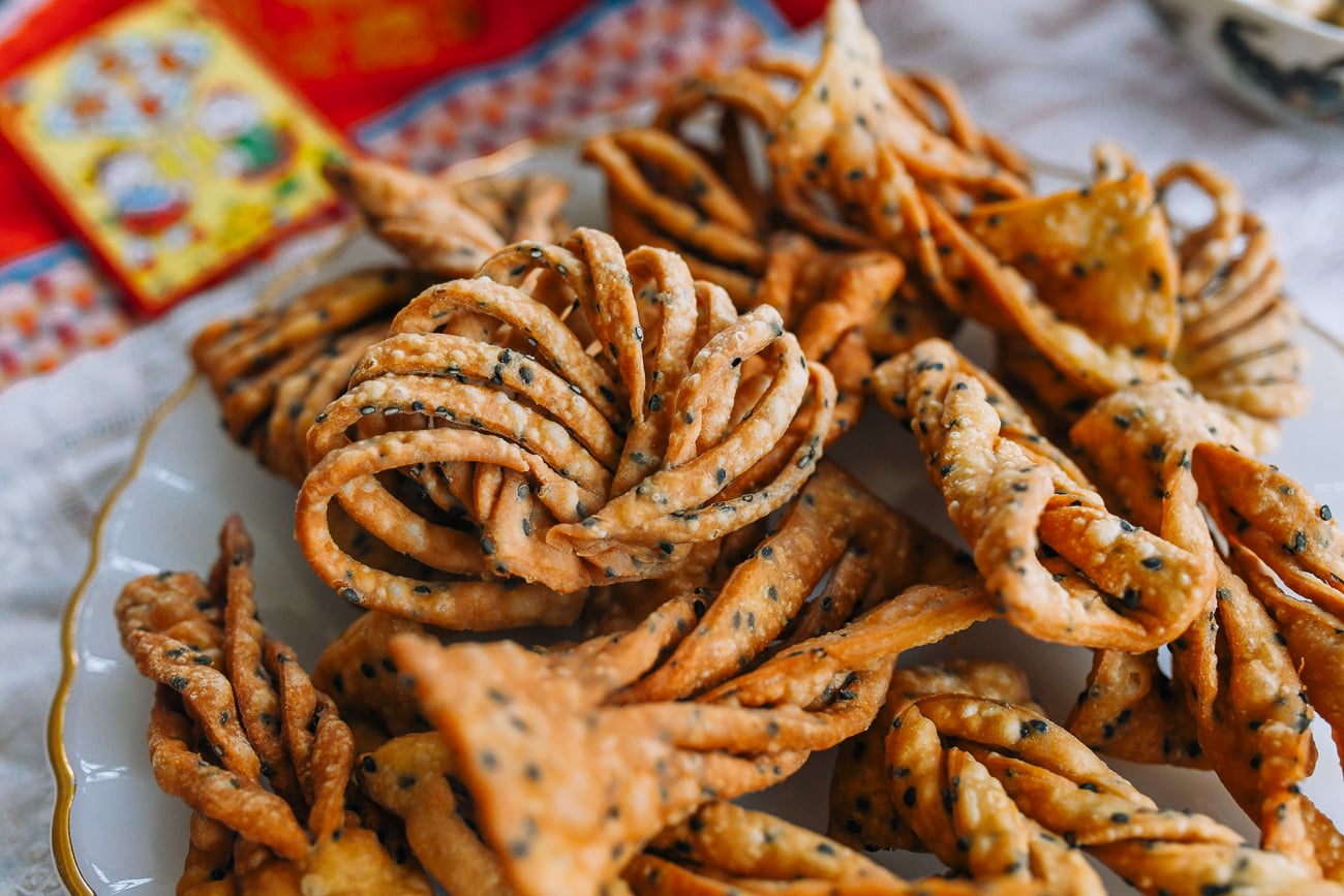 Chinese Fried Sesame Twists
